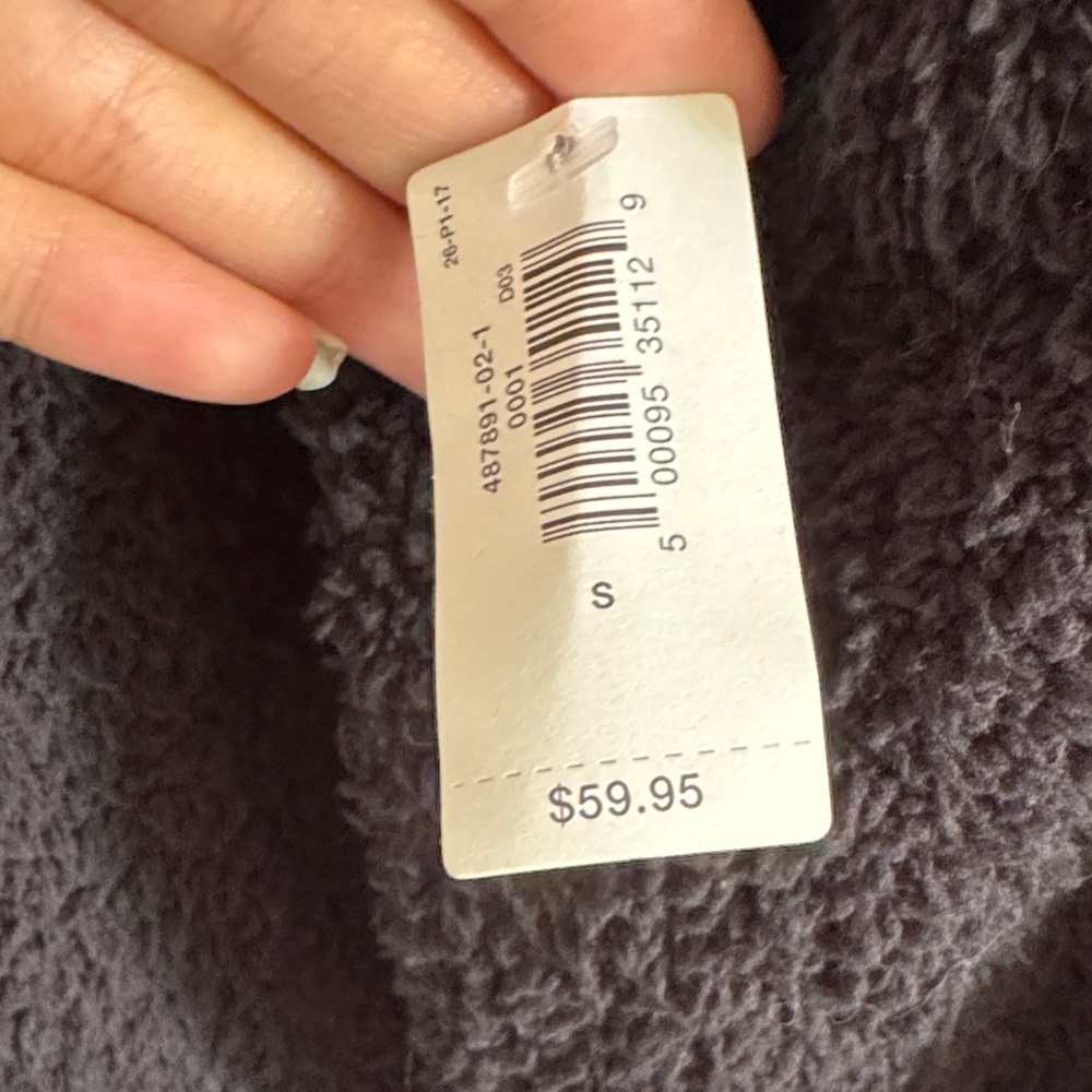 GAP Black Women's Sweater - Picture 3 of 3